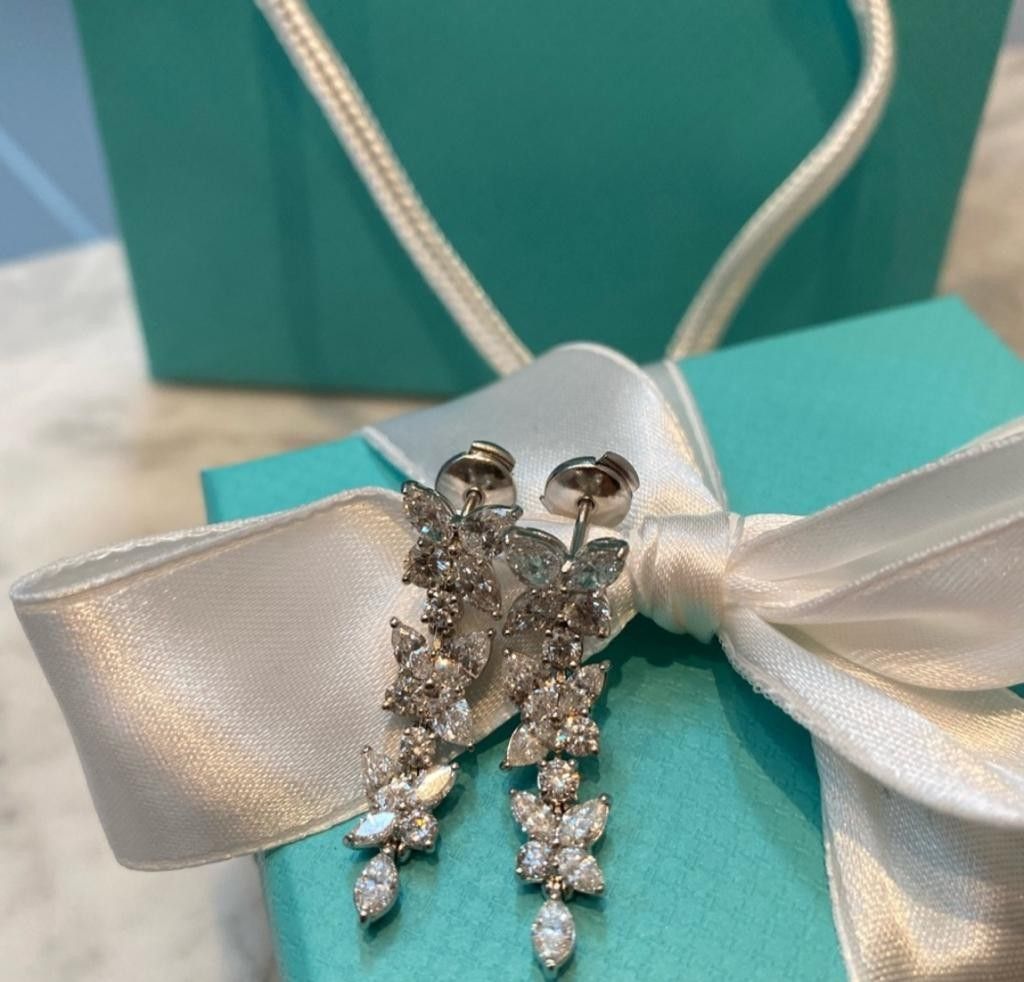 Tiffany victoria hotsell mixed cluster necklace