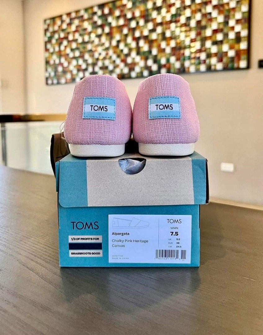 Toms on sale 9.5 womens