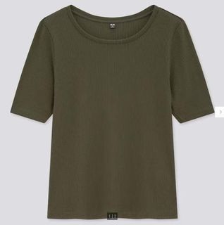 「Uniqlo沒穿過」僅下水過-L號羅紋寬圓領T恤(五分袖)T-shirt 休閒素色女裝上衣深綠色百搭暗色428313