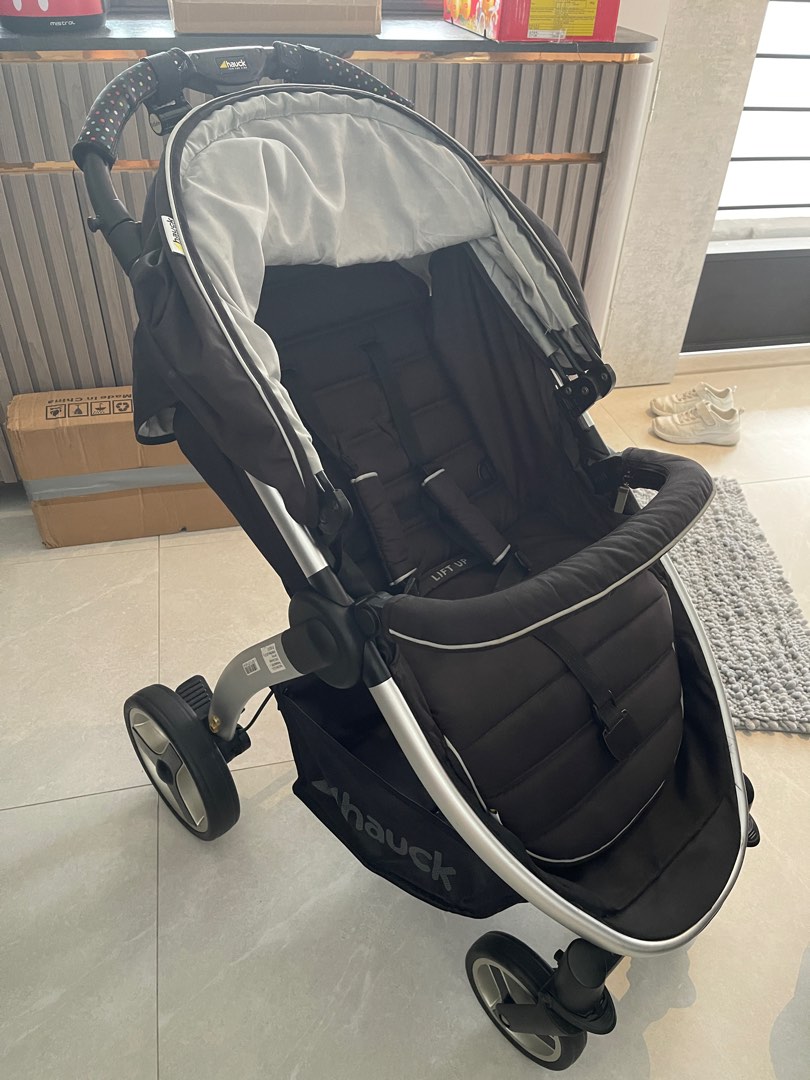 Used Hauck Lift Up 4 heavy-duty stroller, Babies & Kids, Going Out ...