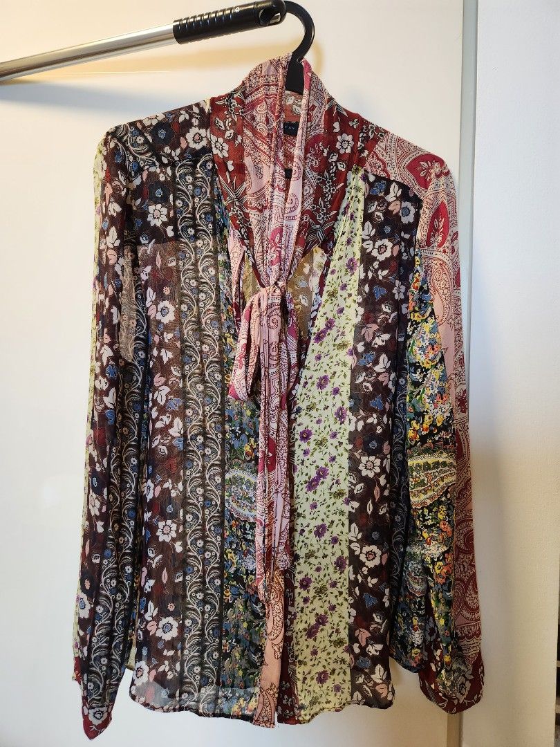 Zara Garden Floral Long Sleeve Button Blouse - M ...