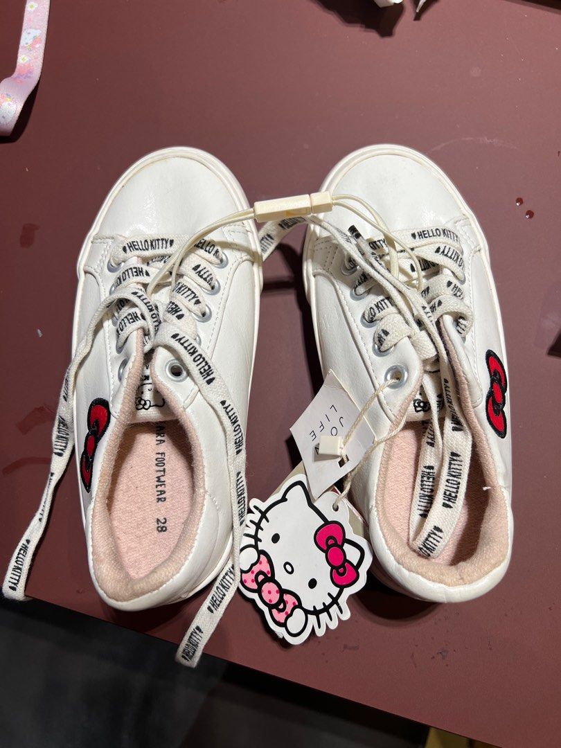 Zara hello cheap kitty shoes