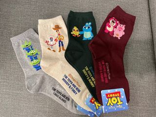 🇰🇷正韓中筒襪 玩總 迪士尼
