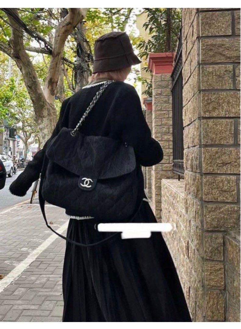 Chanel messenger flap bag clearance