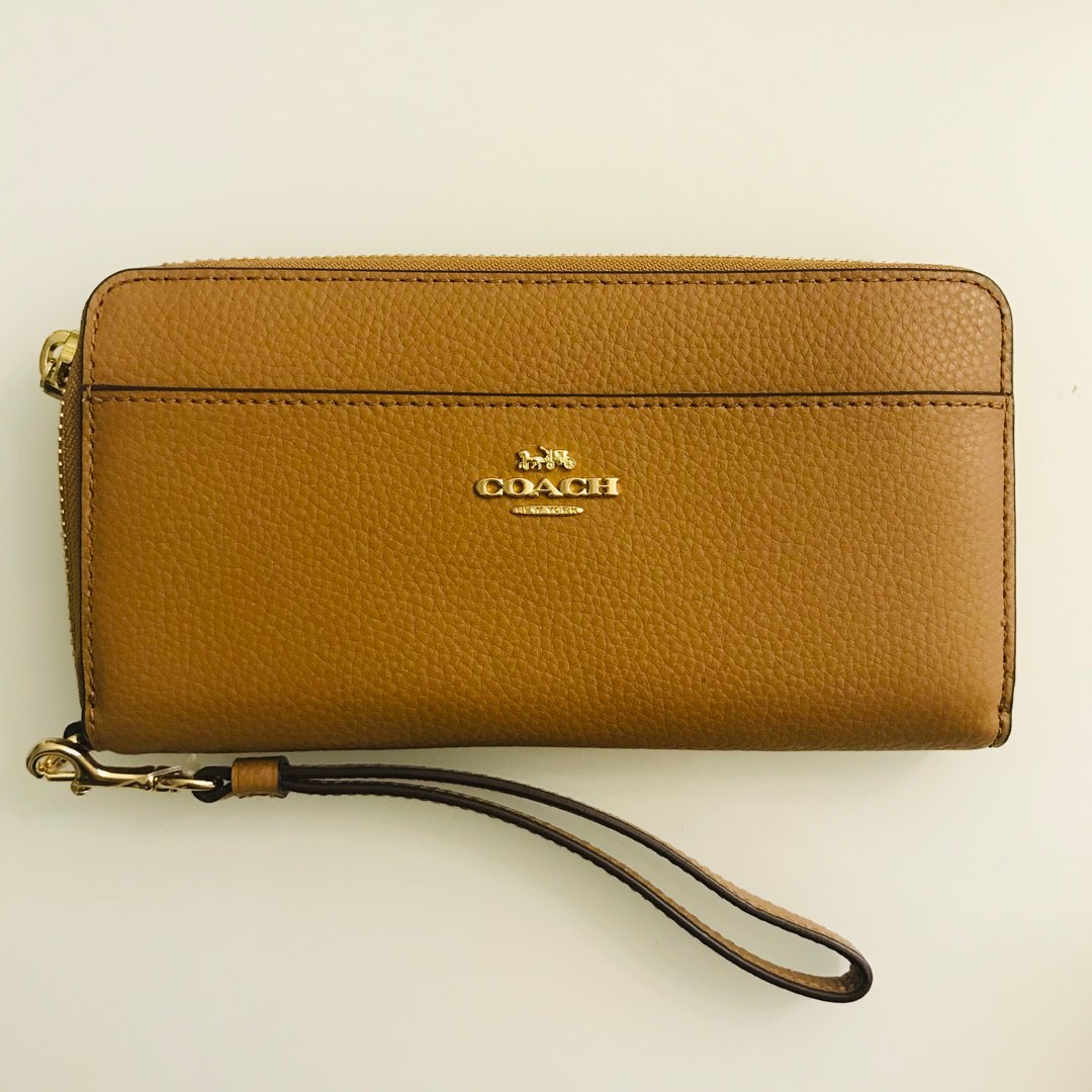 ACCORDION ZIP WALLET COACH F76517 LIGHT SADDLE Women s Fashion Bags Wallets on Carousell