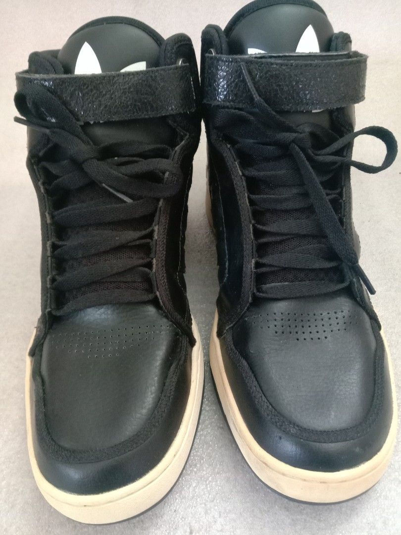 Adidas Forum Adi Rise AR Size 9.5UK 28CM Men s Fashion Footwear