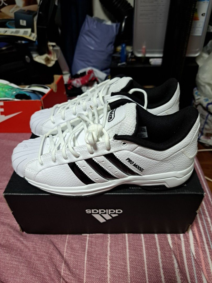 Adidas pro model 2G low basketball shoe us7.5 uk7, Men's Footwear, Sneakers Carousell