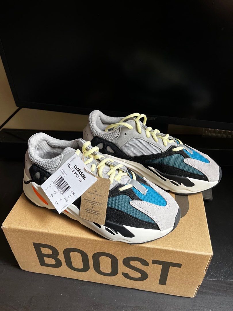 ADIDAS YEEZY 700 WAVE RUNNER UK6.5 Men s Fashion Footwear