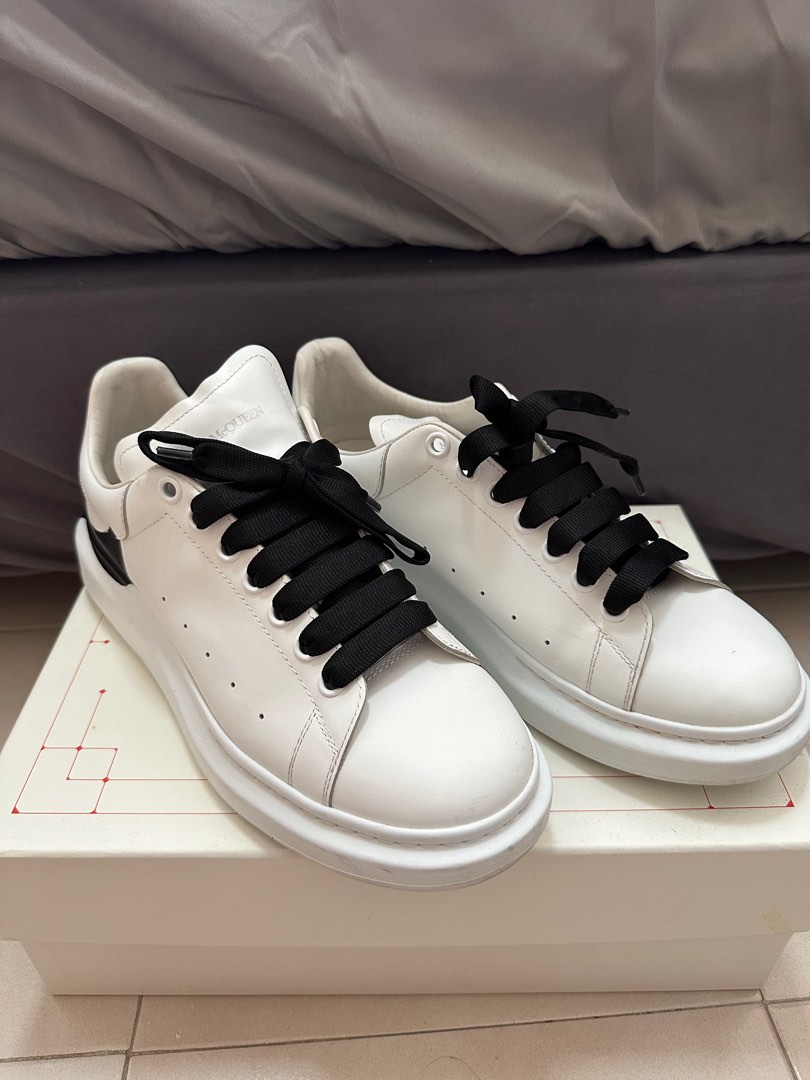 Alexander McQueen Oversized Sneaker (Size UK9) - Black/White (100%  AUTHENTIC)