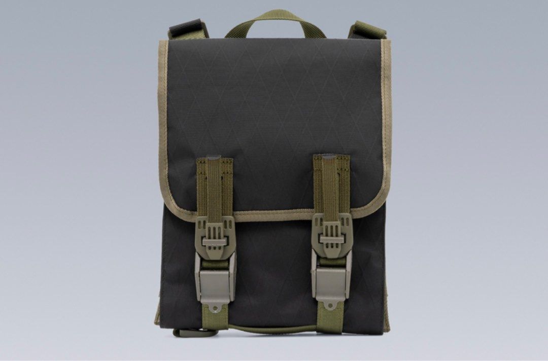 Almost new acronym 3a-2 in black/olive, Men's Fashion, Bags, Sling 