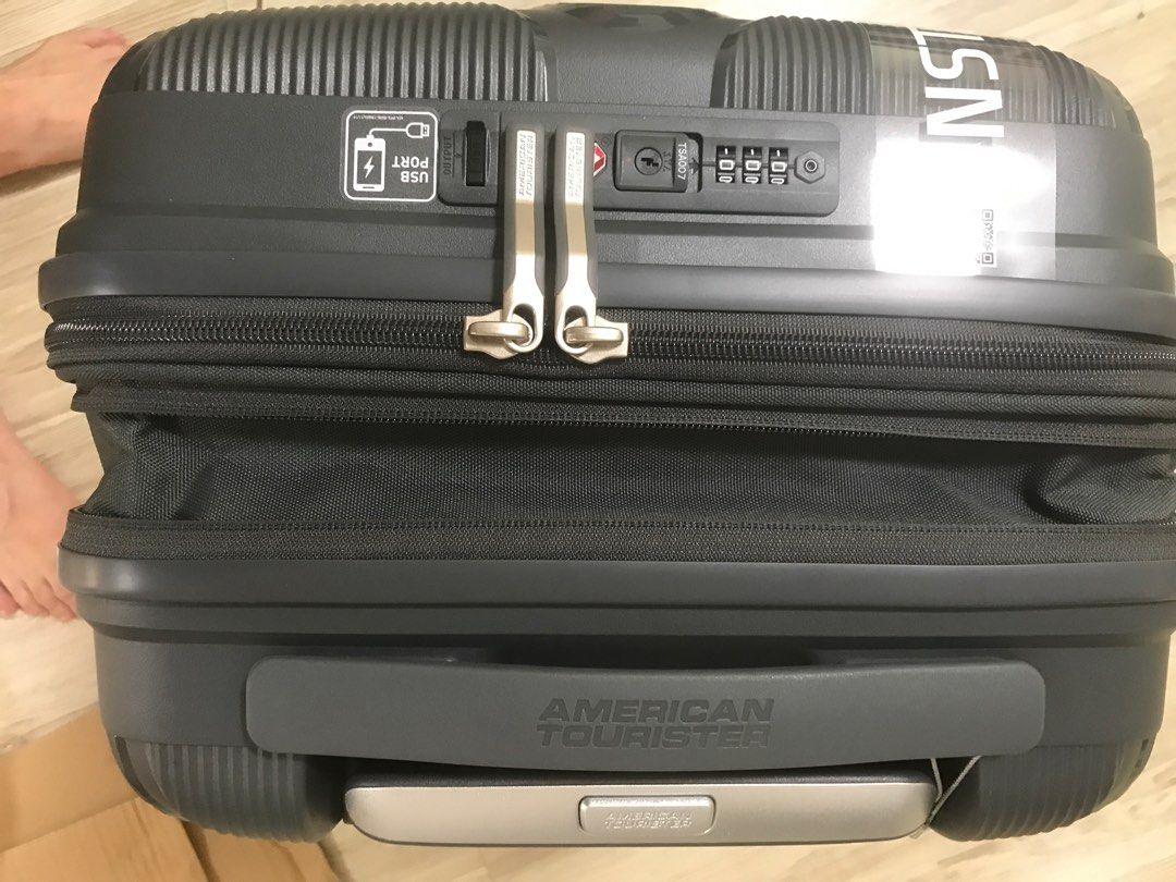 American Tourister Luggage INSTAGON Spinner 55/20 Expandable TSA lock Size 20 inch, Hobbies