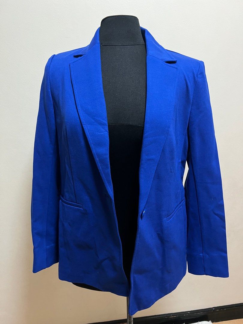 Anne Klein Blazer Royal Blue Petite Medium (Category: Coats, Jackets and Outerwear) located in Paranaque City. Submitted by pocket.savers (Listing ID 1227845459, Image 3). Description: .