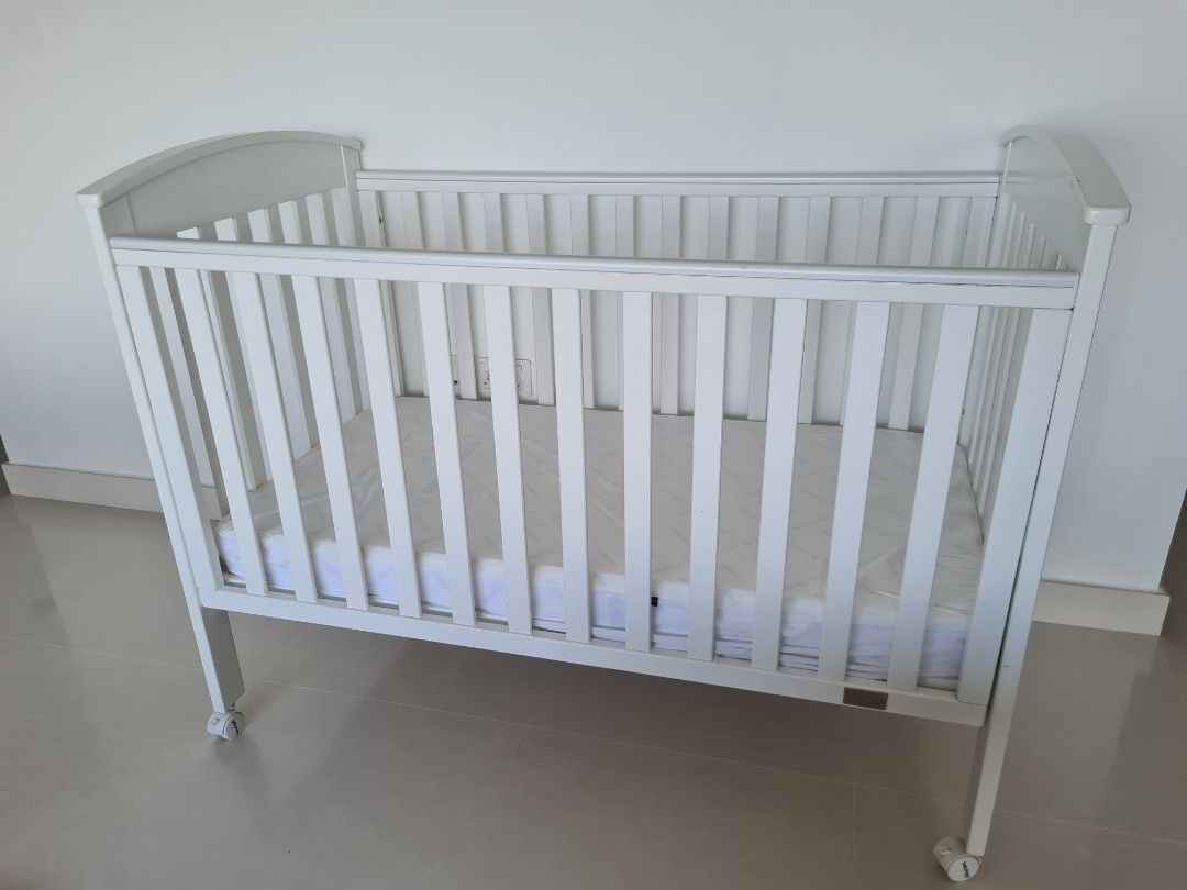Babyhood Classic Curve Cot, Babies & Kids, Baby Nursery & Kids