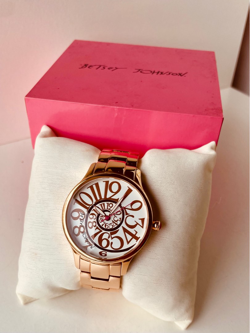 Betsey johnson rose gold hotsell