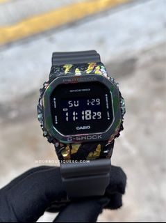 CASIO G-SHOCK LIMITED EDITION X Y'S GM-S5600YS-1 INCLUDES A
