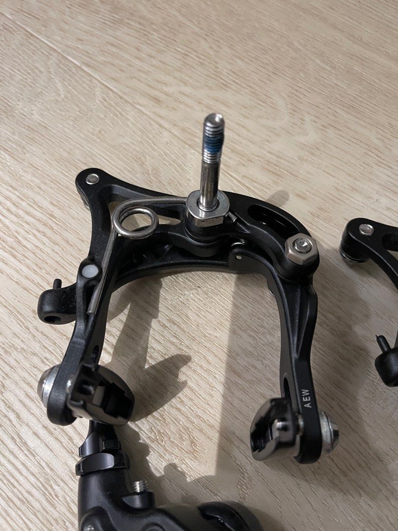 Brompton brake lever and caliper (chpt3 v3), Sports Equipment, Bicycles