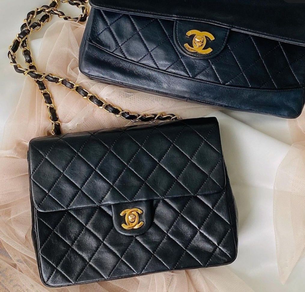 Chanel Classic Flap in Mini Square 20cm 24k Gold Hardware, Luxury, Bags &  Wallets on Carousell