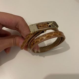 Charles & keith Gelang wanita / gelang kulit / gelang lilit