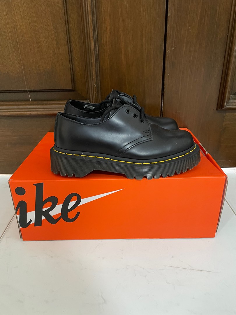 Dr Martens Low Cut, Women's Fashion, Footwear, Boots on Carousell