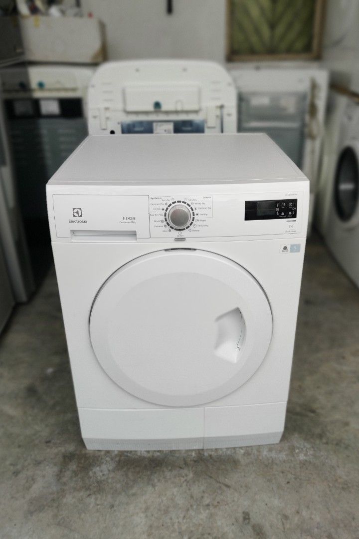 Electrolux Dryer 8kg, TV & Home Appliances, Washing Machines and Dryers