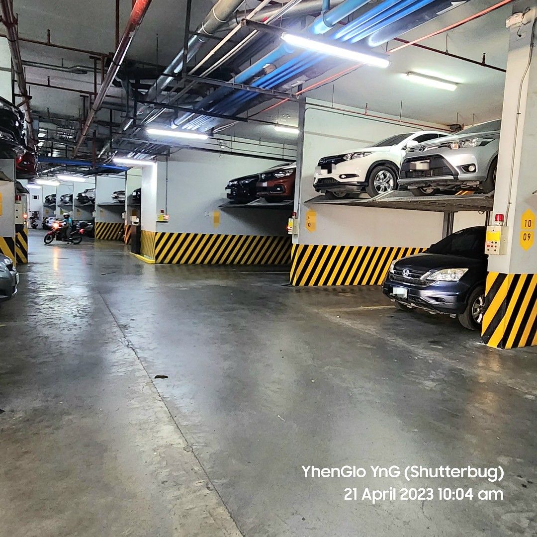 Hampton Gardens Condos Parking Space For Sale on Carousell