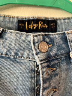 (Category: ) located in . Submitted by pocket.savers (Listing ID 1227844798, Image 1). Description: .