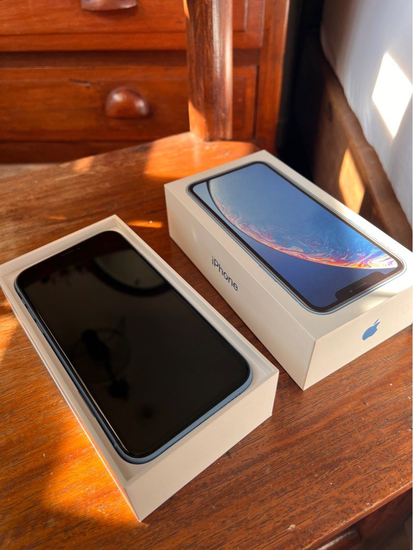 iPhone Xr - 128Gb (Category: iPhone X Series) located in Paranaque City. Submitted by melsdeclutters (Listing ID 1227759610, Image 2). Description: Hi! I’m selling my iPhone Xr - 128Gb (blue) It was bought in Powermac for 39k. No issues at all. Battery heath is 89%. Reason for selling: Trying to buy a new phone ☺️.