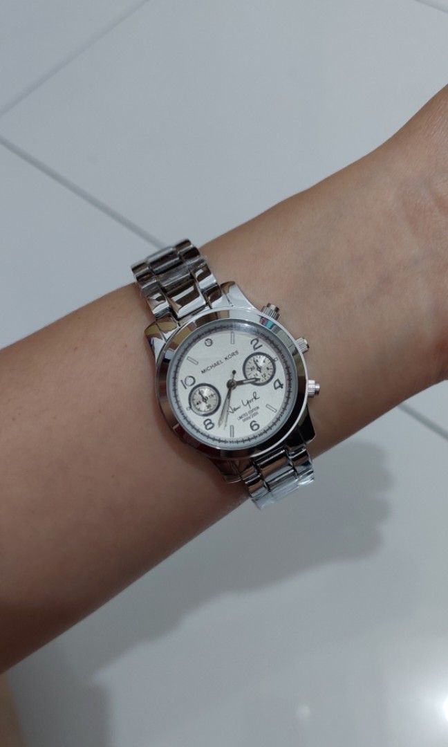 Jam tangan Michael Kors limited edition