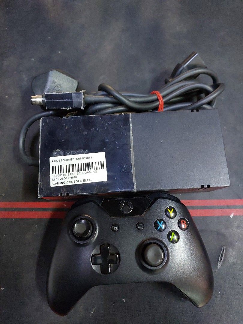 JE CLEARANCE SALE Xbox One 500GB