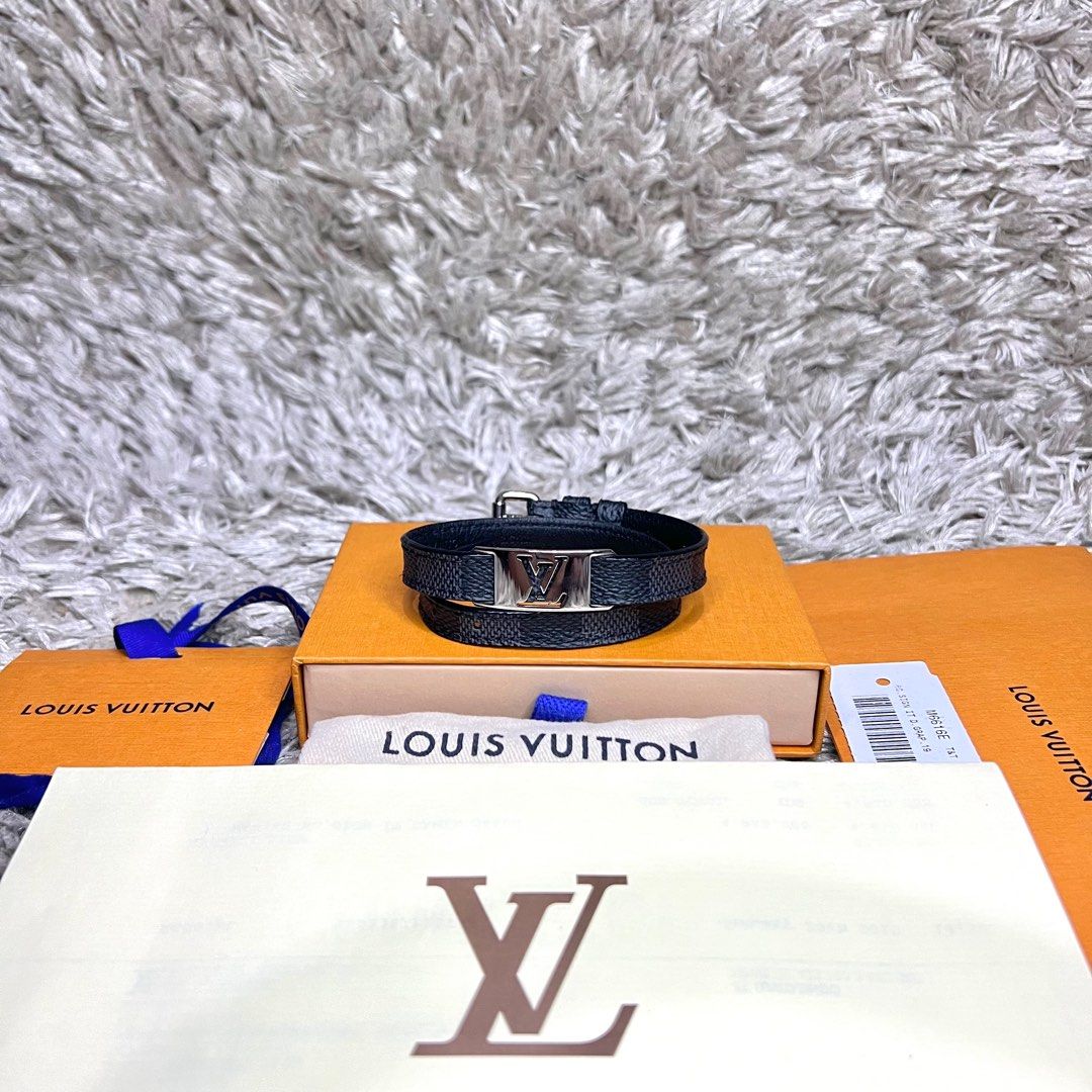 Louis Vuitton gelang, Fesyen Wanita, Aksesoris di Carousell