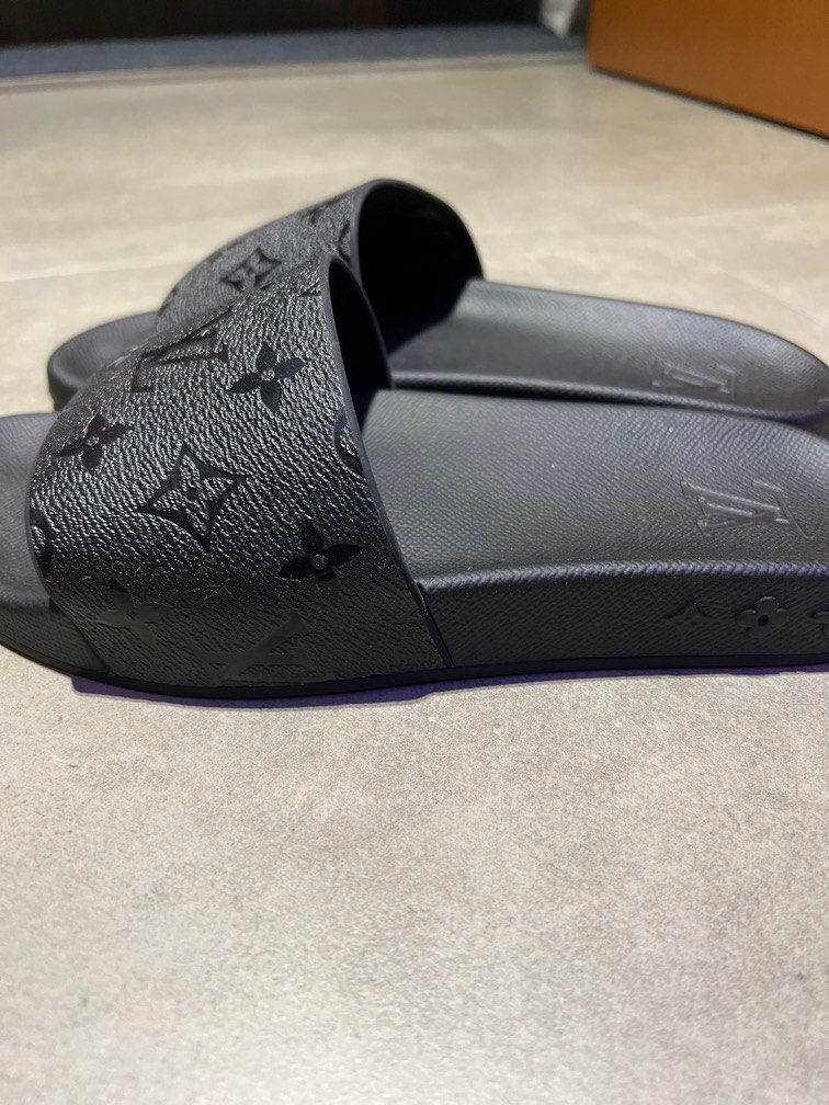 Louis Vuitton Waterfront Mule Seasonal LV Slides, Women's Fashion,  Footwear, Flipflops and Slides on Carousell