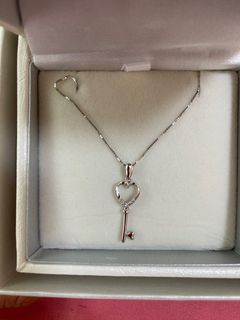 (Category: ) located in . Submitted by angelalee15 (Listing ID 1227784708, Image 1). Description: .