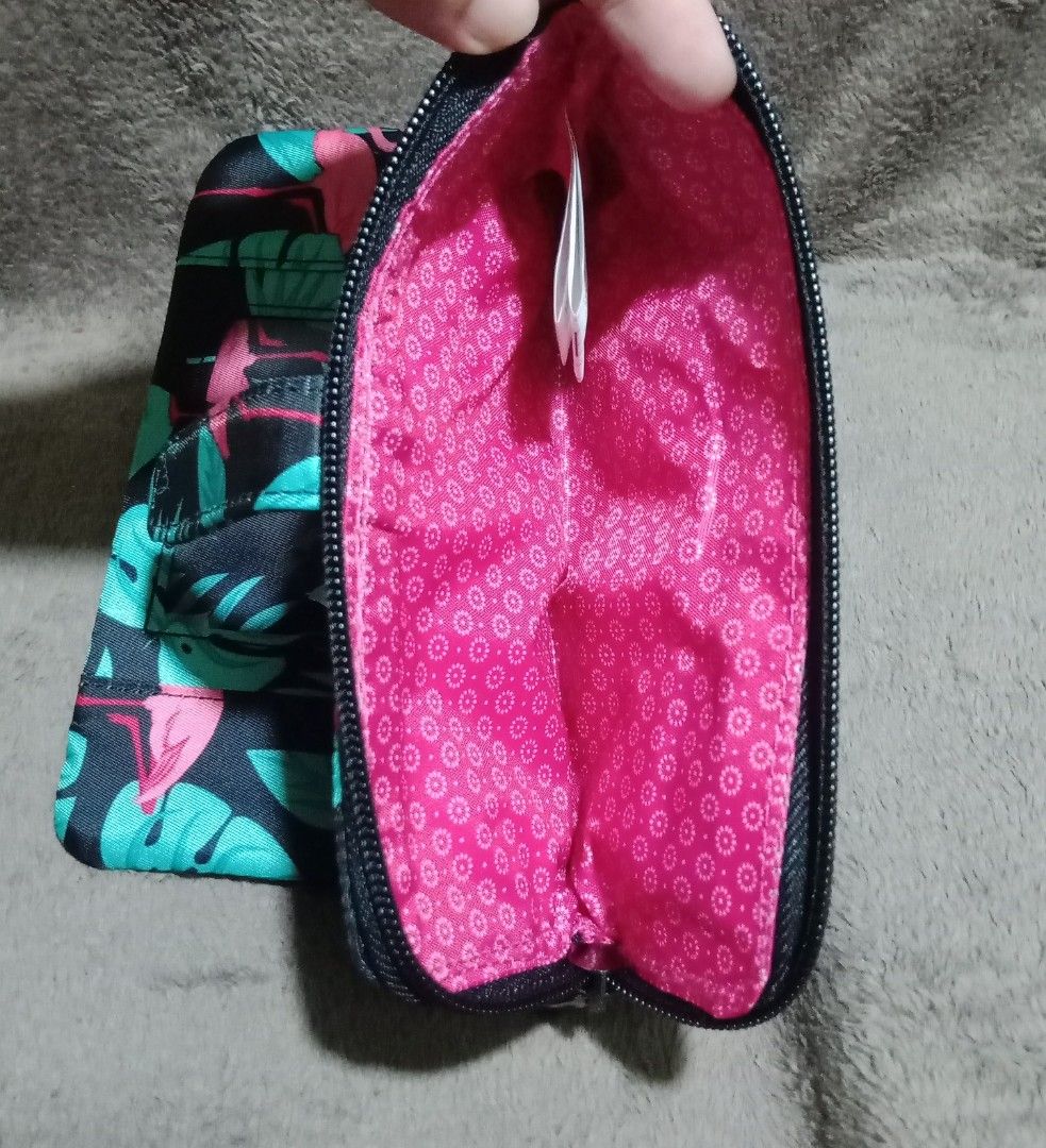 Lug Wallet Patterns Lug Tram RFID Wallet, Women's Fashion, Bags & Wallets, Wallets & Card ...