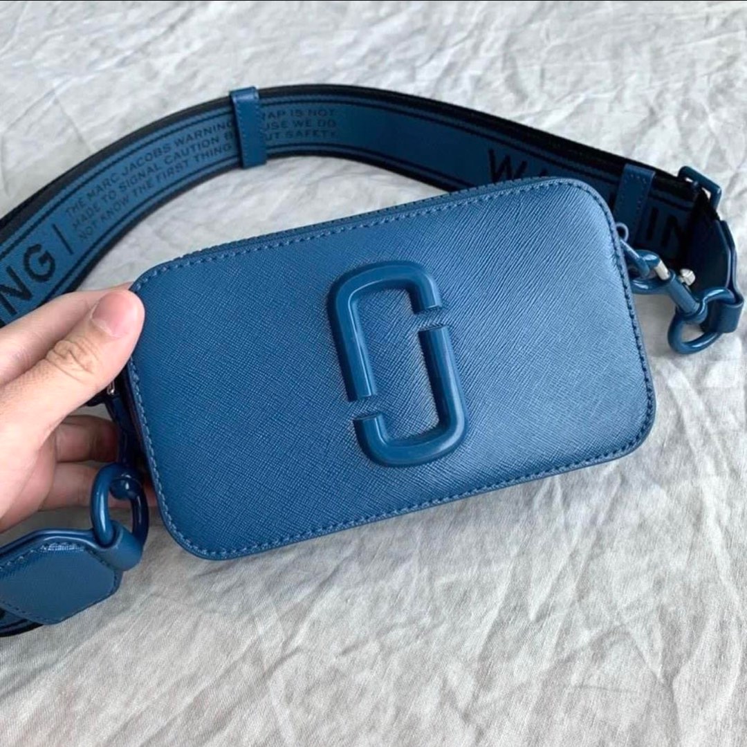 Marc Jacobs Camera Bag in Blue, Luxury, Bags & Wallets on Carousell