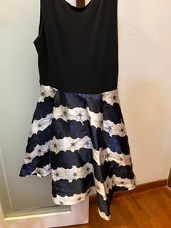 (Category: ) located in . Submitted by downsizingmycloset (Listing ID 1227879467, Image 1). Description: .