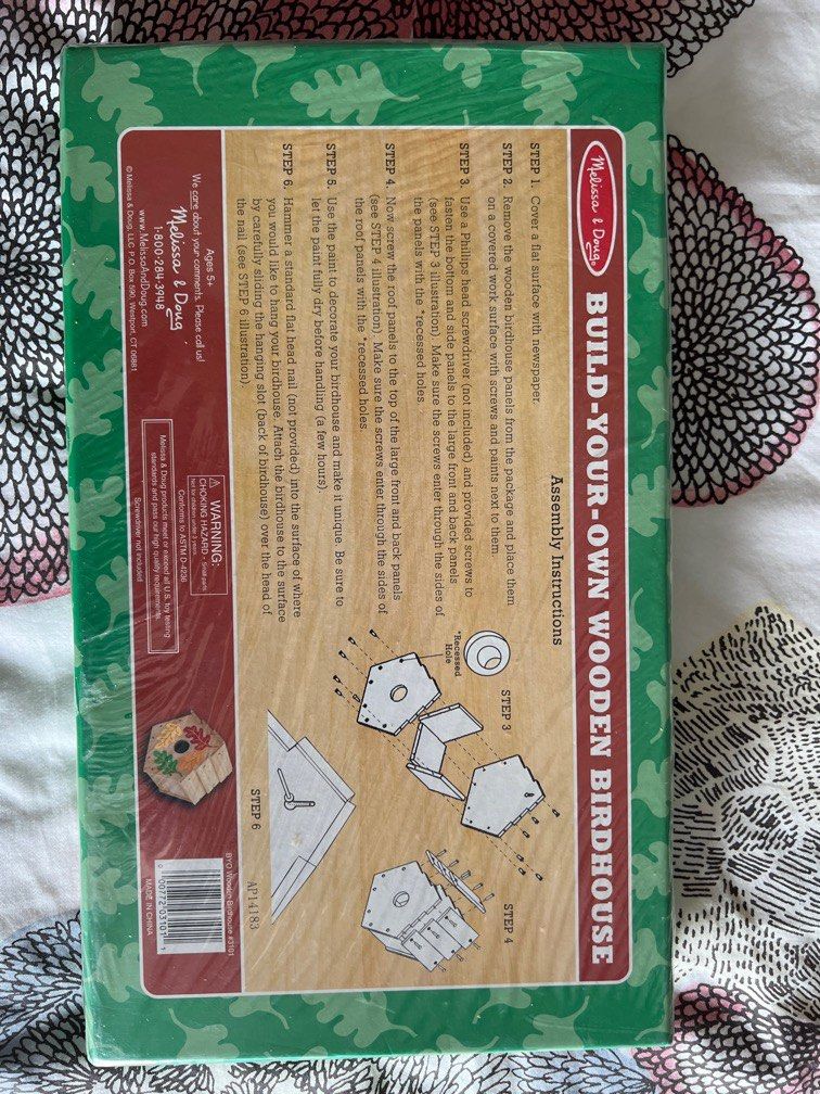 Melissa Doug wooden birdhouse Hobbies Toys Stationery