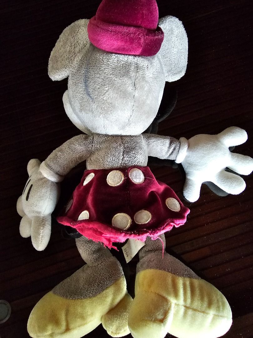 Minnie Mouse Plush Collectible Disney (Category: Plushies & Soft Toys) located in Manila. Submitted by msb888 (Listing ID 1227787758, Image 2). Description: May need some washing 09178178299 Minnie Mouse Plush Stuffed Toy Disney Collectible 150.