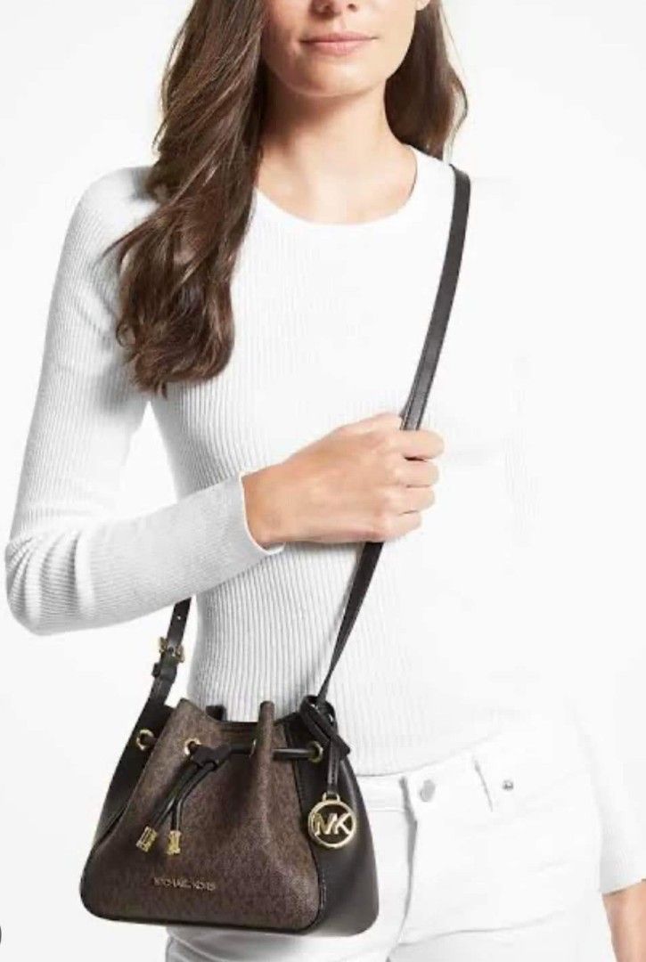 MK Phoebe Drawstring Bucket Bag (Category: Cross-body Bags) located in Mabalacat. Submitted by maiyasluxurybagshoppe (Listing ID 1227841503, Image 3). Description: .