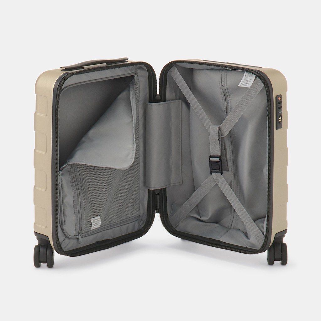 Muji 20l luggage, Hobbies & Toys, Travel, Luggages on Carousell