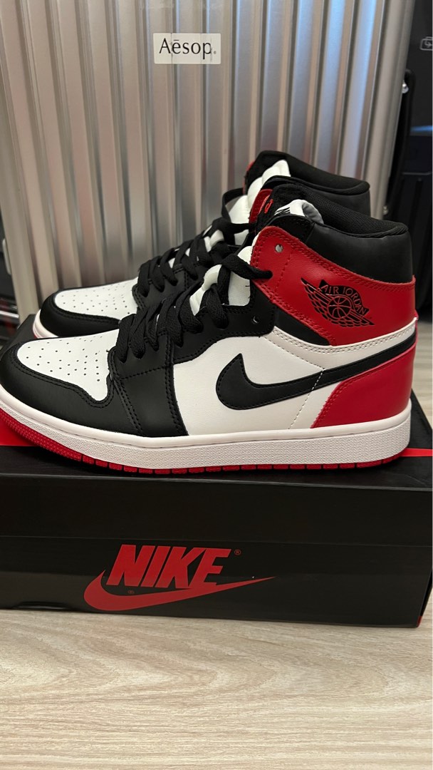 mid jordan retro 1