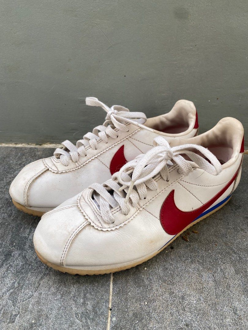 Nike Cortez Women (Category: Sneakers) located in Cagayan de Oro. Submitted by minkiat (Listing ID 1227753984, Image 1). Description: Just Needs Cleaning .
