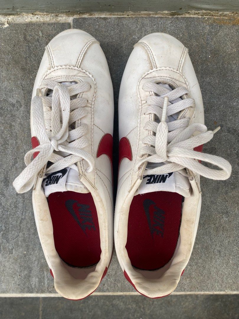 Nike Cortez Women (Category: Sneakers) located in Cagayan de Oro. Submitted by minkiat (Listing ID 1227753984, Image 2). Description: Just Needs Cleaning .