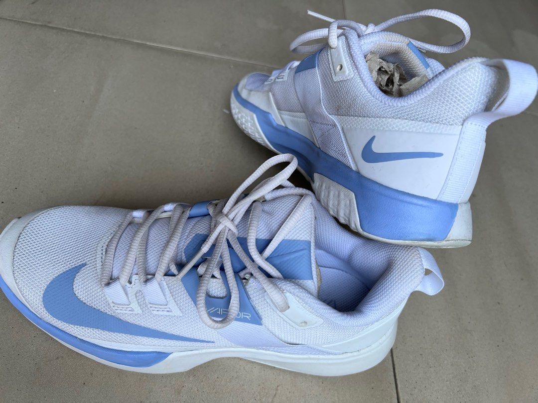 Light blue nike tennis shoes outlet