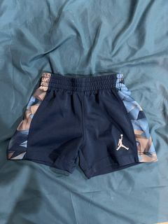 (Category: ) located in . Submitted by vea_rose (Listing ID 1227869472, Image 1). Description: .