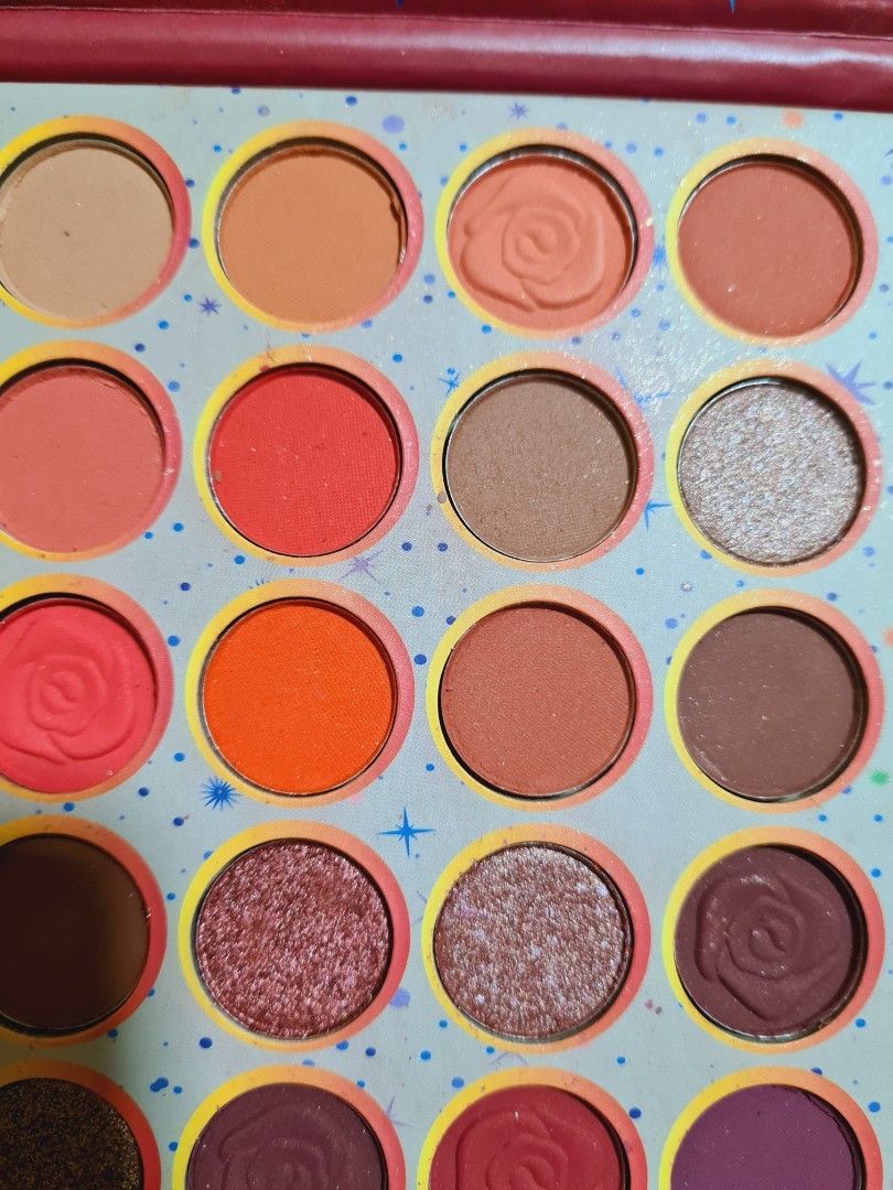 Palette Eyeshadow 29 Colours, Beauty & Personal Care, Face, Makeup on