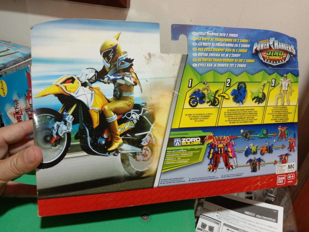 Power Rangers Dino Charge Dino Cycle and Gold Ranger