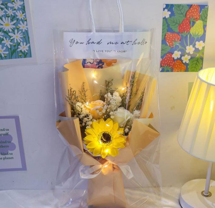 [Instock] Graduation Sunflower Bouquet, Hobbies & Toys, Stationery