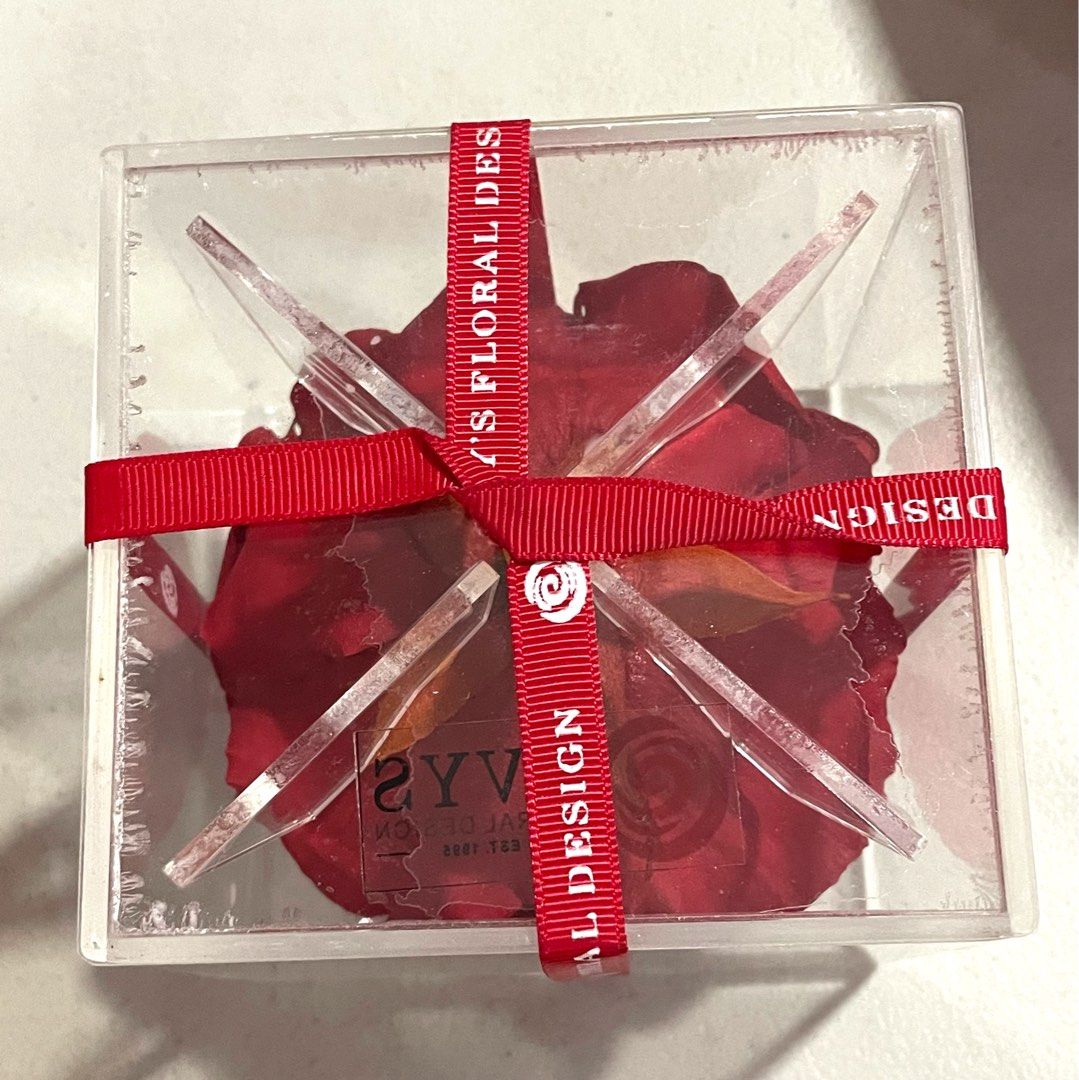 Preserved Rose (Category: Flowers & Bouquets) located in Manila. Submitted by mixnmatchmnl (Listing ID 1227813030, Image 2). Description: From Elvy’s Floral Design P350 only Flaw: bottom of acrylic. Pls see photos.