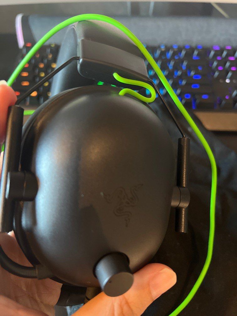Razer Headphone BlackShark V2, Audio, Headphones & Headsets on Carousell