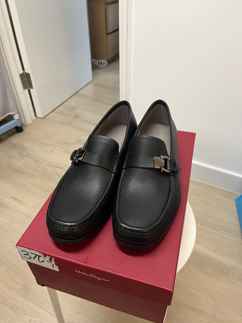 Ferragamo nero store calf shoes
